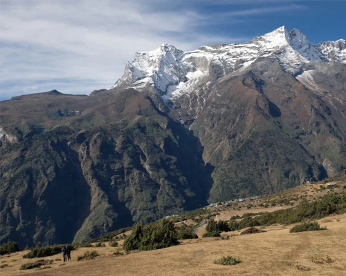 Kongde Peak Oppoisite To Namche Bazar 