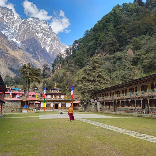 Serang Gompa, Manaslu